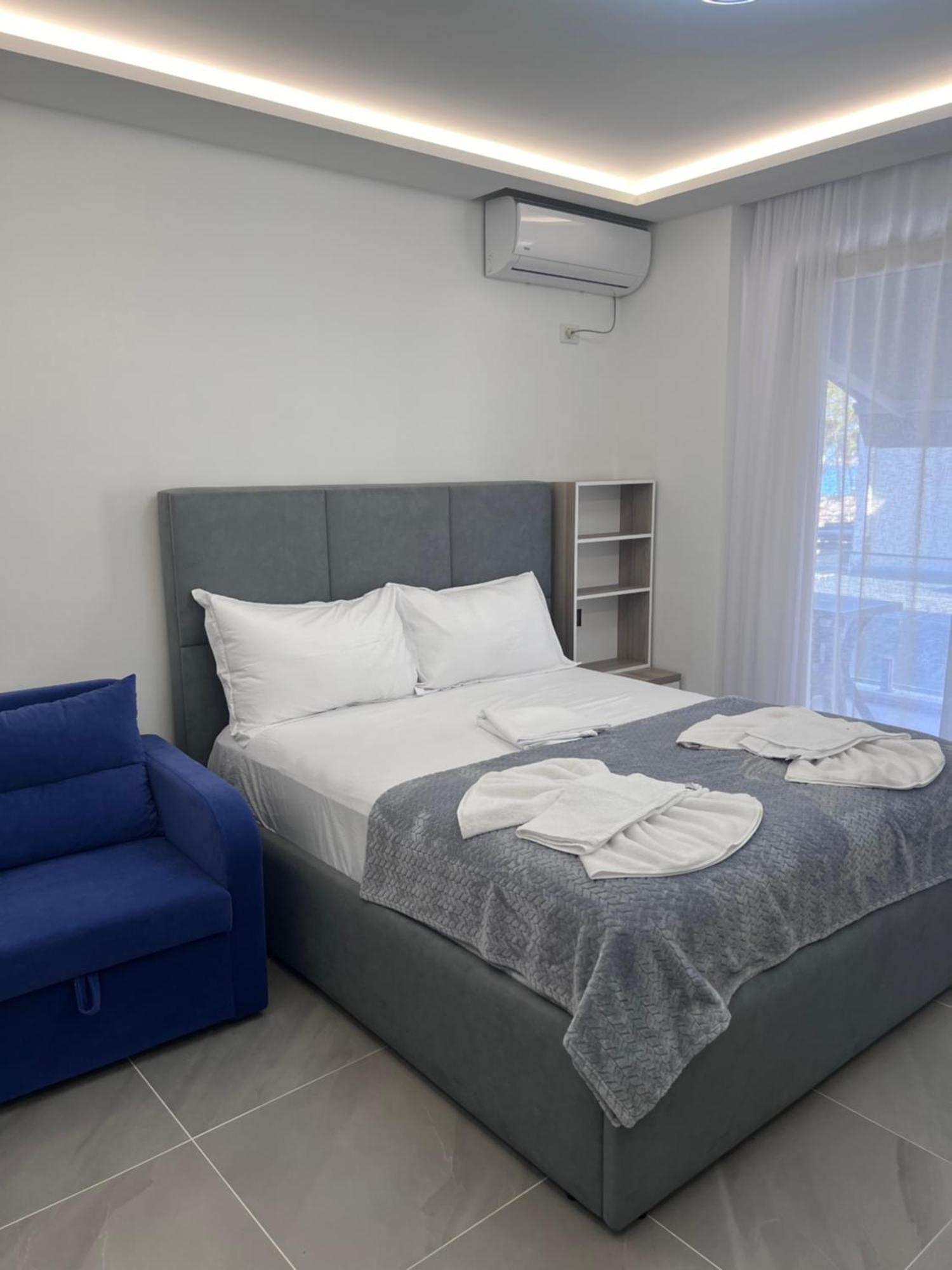 D&D Hotel Shëngjin Extérieur photo