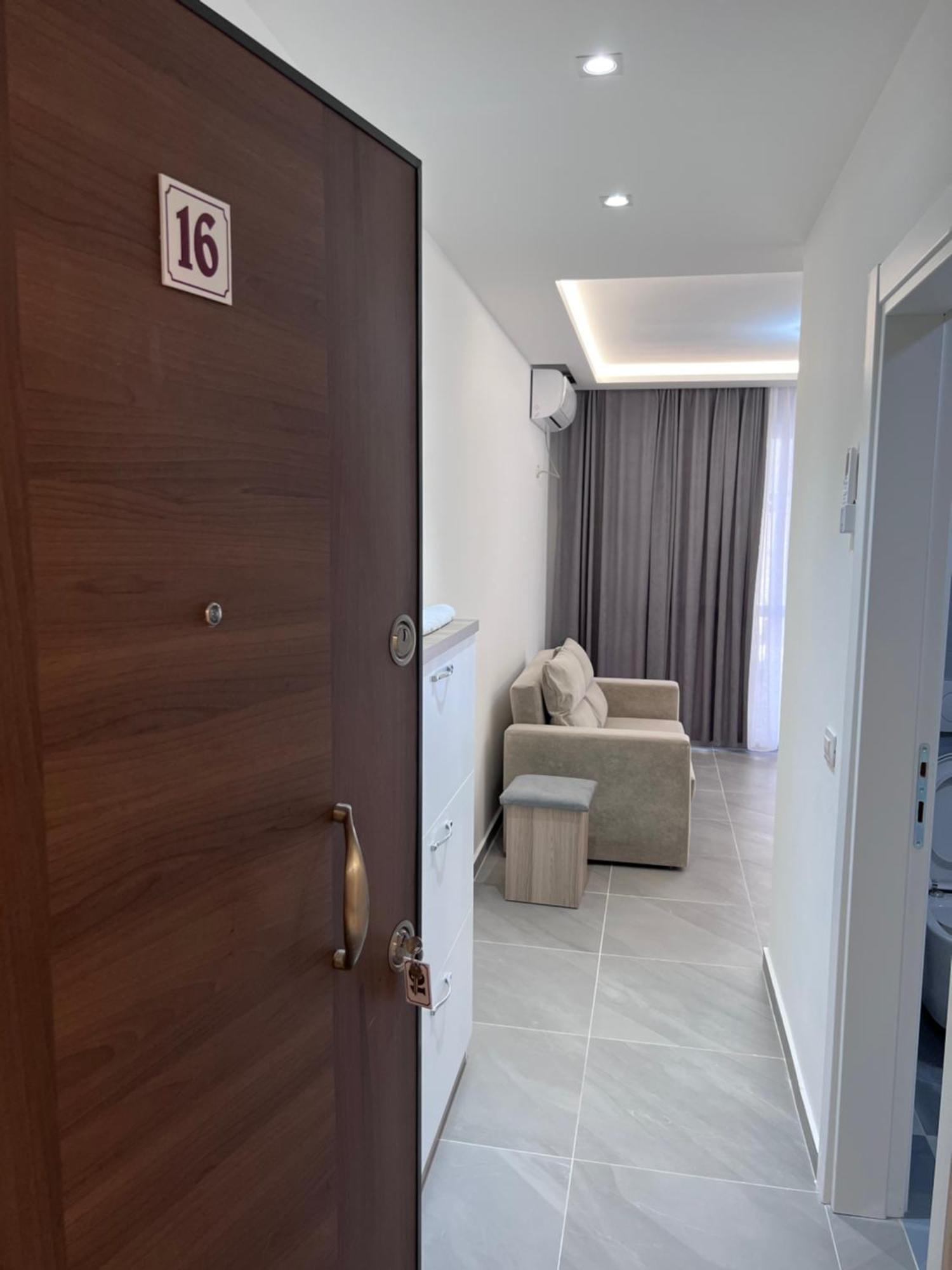 D&D Hotel Shëngjin Extérieur photo