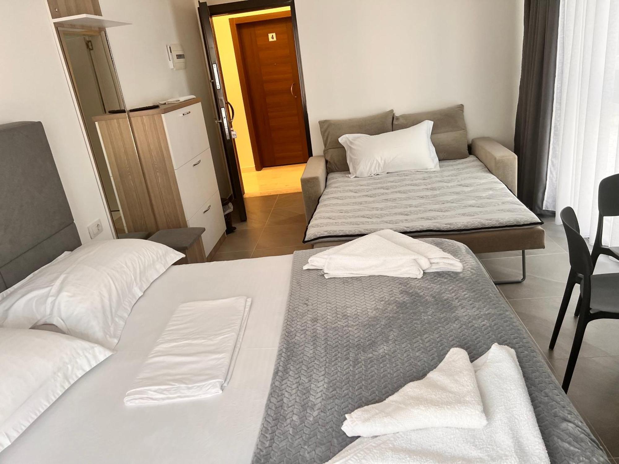 D&D Hotel Shëngjin Extérieur photo