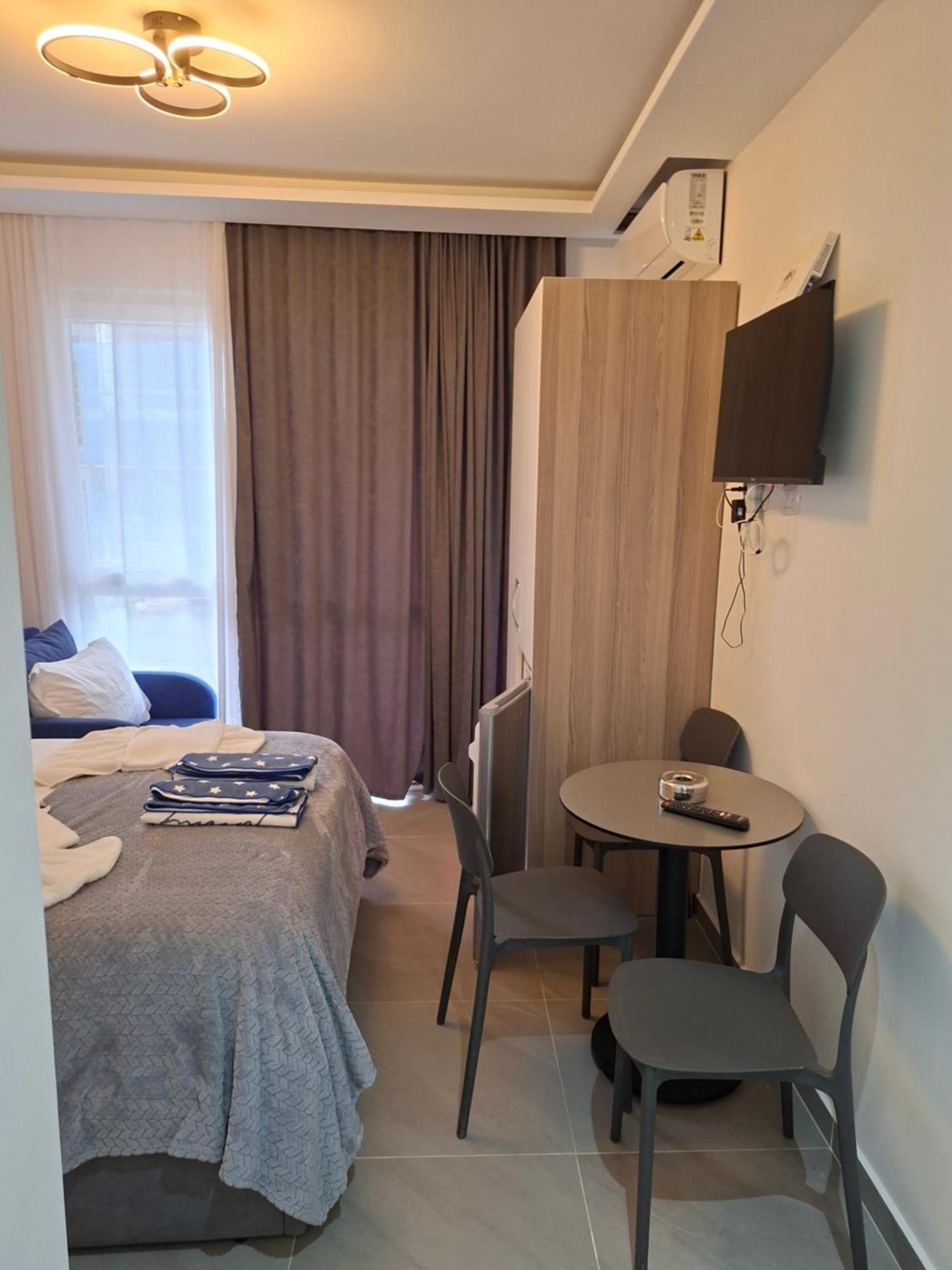 D&D Hotel Shëngjin Chambre photo